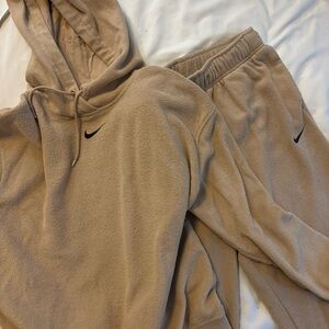 Tan Nike Hoodie and Sweatpants Sweatsuit